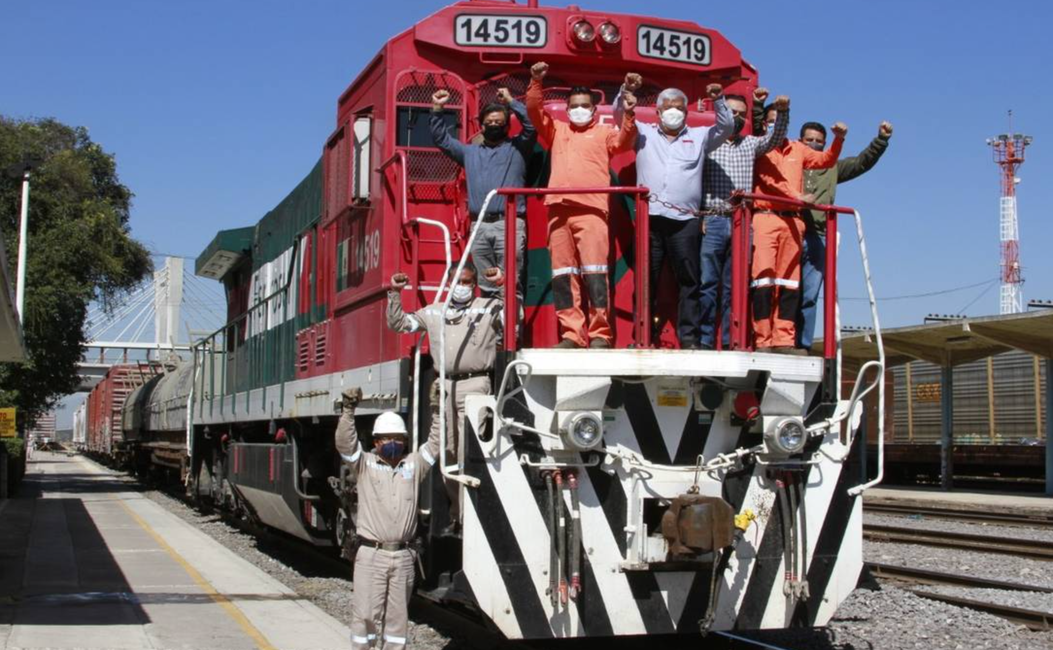 Ferrocarrileros amenazan con megaprotestas en varios estados del país